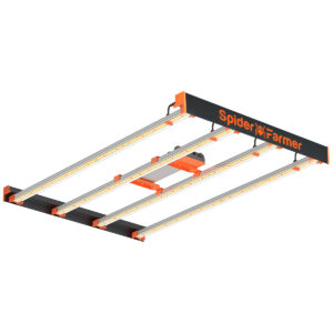 Spider Farmer SE4500 LED kasvuvalgus rippumas ja sisse lülitatud
